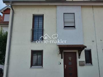 Gepflegtes Reihenmittelhaus mit großer Terrasse und voll unterkellert