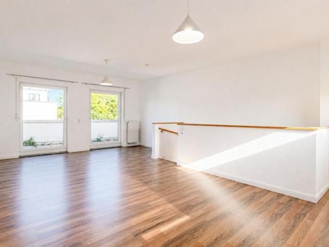 Gepflegtes Reihenmittelhaus mit Terrasse und Garten in ruhiger Lage