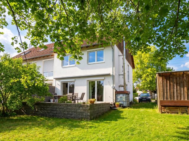 Gepflegtes Reihenendhaus mit Garten, Terrasse und Garage in Gerstetten