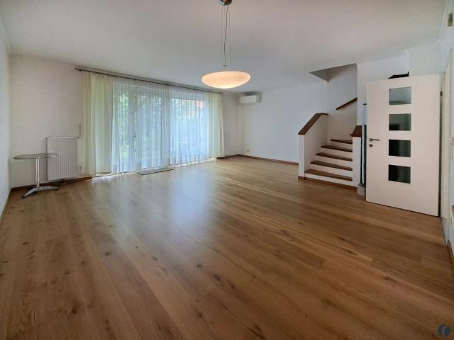 Gepflegtes Reihenhaus mit Garten und Carport zu mieten