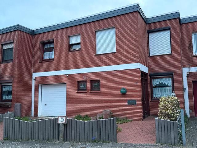Gepflegtes Reihenhaus mit Keller und Garage