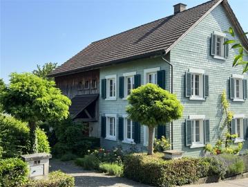 Gepflegtes Riegelhaus mit Traumgarten & Weitsicht ausbaubar