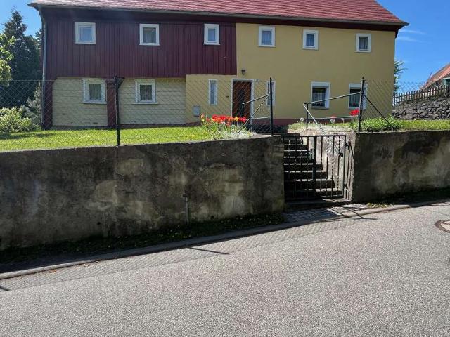 Gepflegtes Umgebindehaus mit neuem Dach