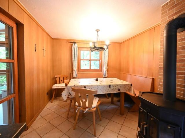 Gepflegtes Wochenendhaus kein Hauptwohnsitz in idyllischer Waldrandlage