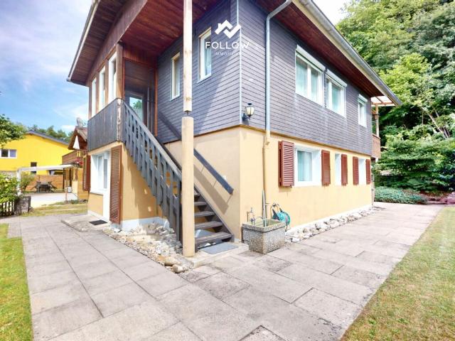 Gepflegtes Wohnhaus mit Umschwung und Ausbaupotential an ruhiger Lage am Neuenburgersee