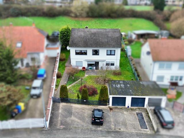 Gepflegtes Wohnhaus mit Einliegerwohnung auf großem Grundstück in ruhiger Lage von Zweibrücken