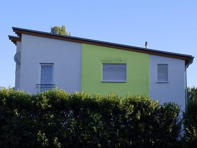 Gepflegte 5 Zimmer DHH, Vollkeller, Garten & Garage ohne Prov