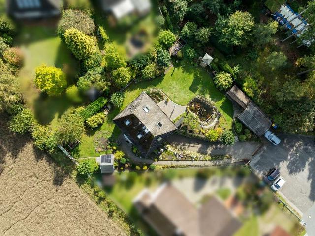 Gepflegtes Zuhause mit idyllischem Garten und viel Wohlfühlcharakter
