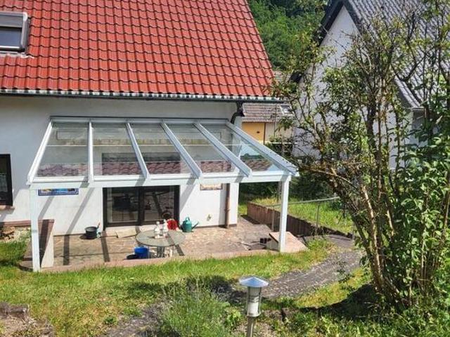 Gepflegtes Zweifamilienhaus 3 Wohneinheiten