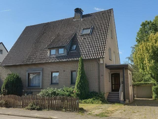 Gepflegtes Zweifamilienhaus Blfd. Brackwede mit großem Garten