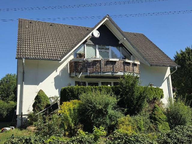 Gepflegtes Zweifamilienhaus in Chemnitz Grüna