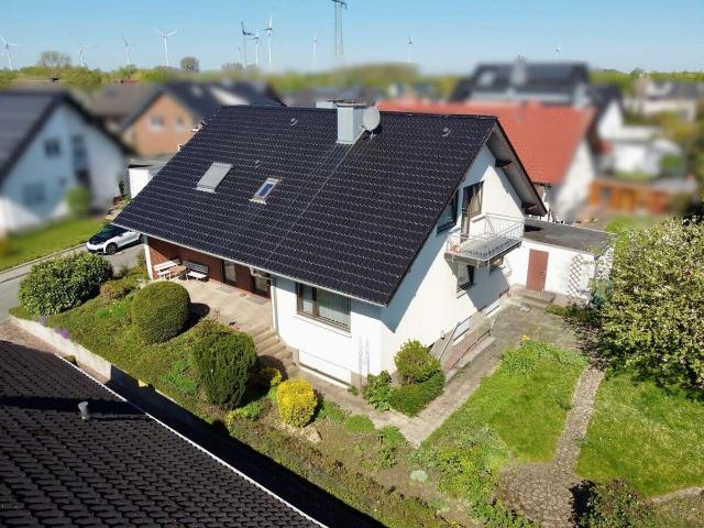gepflegtes Zweifamilienhaus in einer Sackgasse in Paderborn Wewer