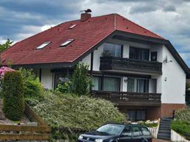 Gepflegtes Zweifamilienhaus mit viel Potential in guter Lage