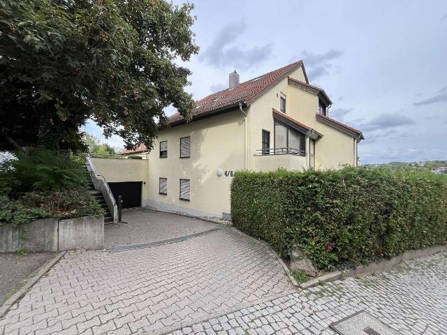 Gepflegtes 1 Zimmer Appartement mit Balkon und eigenem PKW Stellplatz in Pforzheim Südweststadt