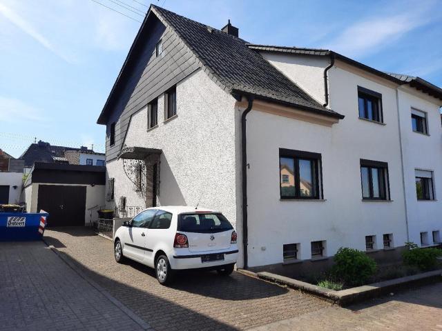 gepflegtes 2 Familienhaus in Püttlingen, OT Ritterstraße
