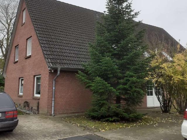 Gepflegtes 4 Familienhaus in Lunden! Preis VHB