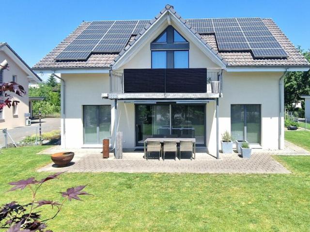 Gepflegtes 5 1/2 Zimmer Einfamilienhaus an bester Lage zu verkaufen