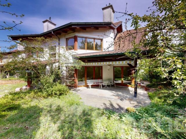 Gepflegtes 6 Zimmer Doppeleinfamilienhaus an bevorzugter Lage