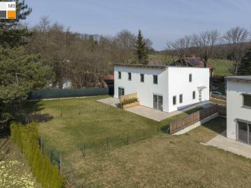 Haus for sale in 2392 - Garten, Heizung