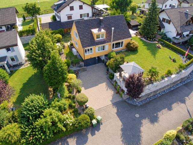 geplegtes Einfamilienhaus in Menziken