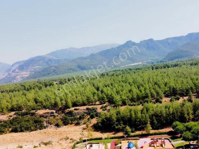 Gerzelede Site İçerisinde İçi Yenilenmiş 3+1 Satılık Daire