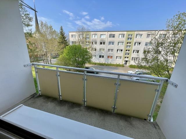 Gera Langenberg! 4 Raum Whg. mit Balkon und Wanne!