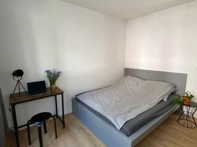 'Gera' practical 2 room apartment near the river Spree, Berlin Amsterdam Apartments for Rent