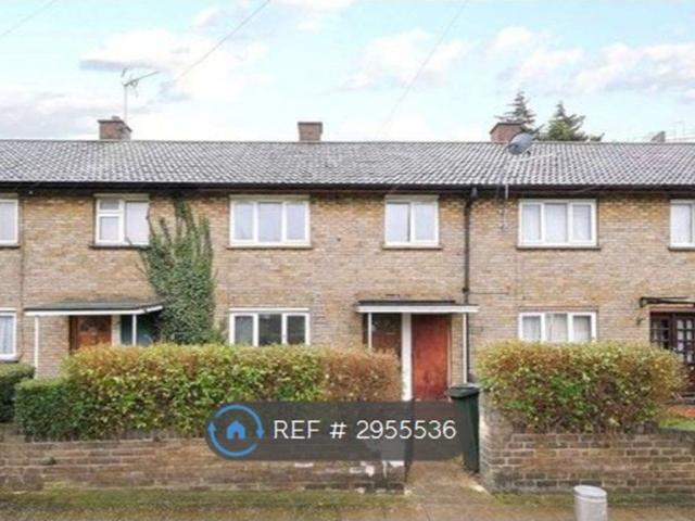 Gerald Road, London E16, 3 bed terraced house to rent, £2,600 pcm | PrimeLocation