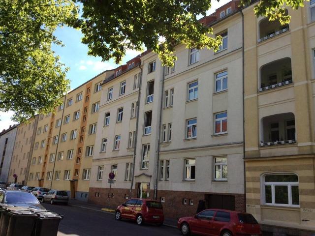 Geräumig und saniert! Ihre neue 1 Zimmer Wohnung!