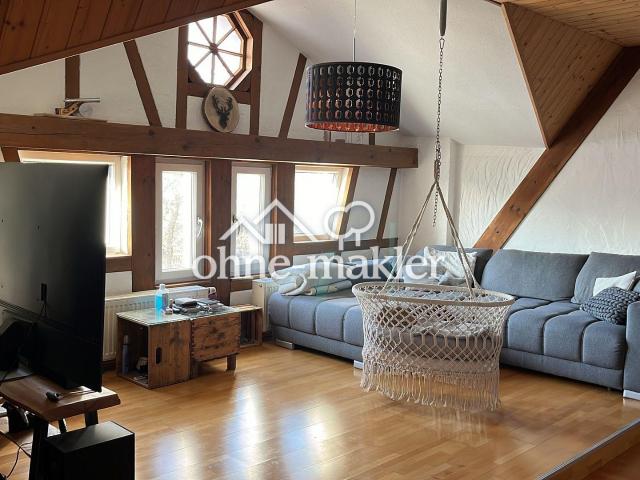 Geräumige 3,5 Zimmer Wohnung mit Balkon, Garten und Stellplatz