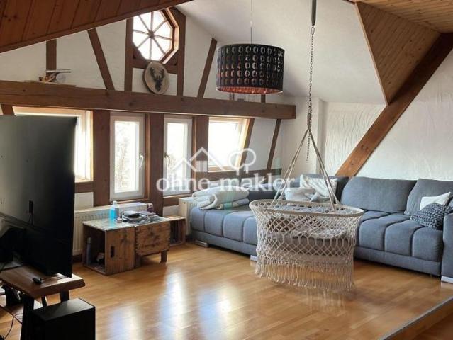 Geräumige 3,5 Zimmer Wohnung mit Balkon, Garten und Stellplatz