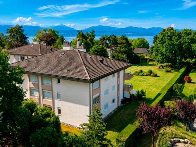 Geräumige 3,5 Zimmer Wohnung mit großem Potenzial in einer begehrten Gegend