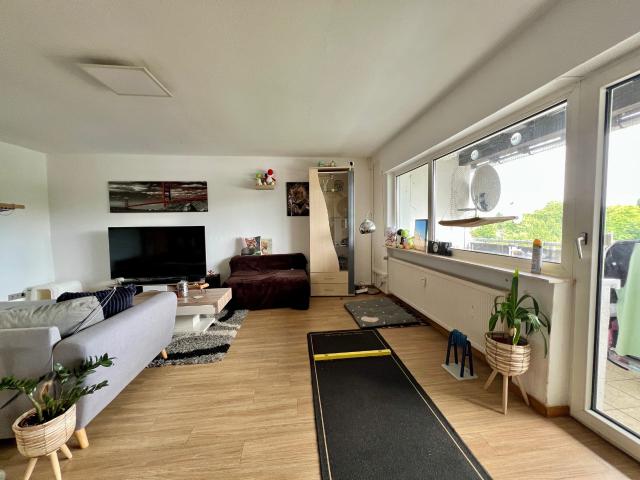 Geräumige 3,5 Zimmer Wohnung mit Südbalkon in Reinheim! ab 01.08. frei!