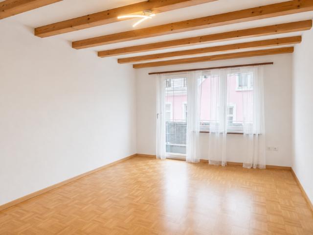 Geräumige 3.5 Zimmer Wohnung an zentraler Lage