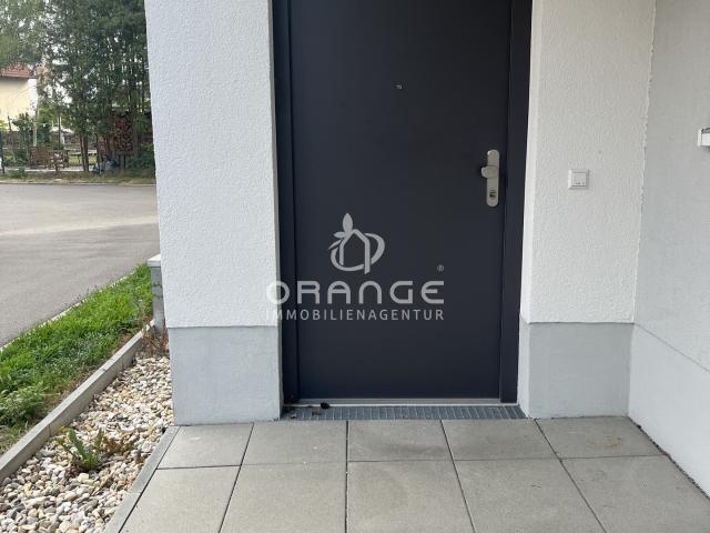 Geräumige 3 Zi. Whg. mit Einbauküche und Terrasse!