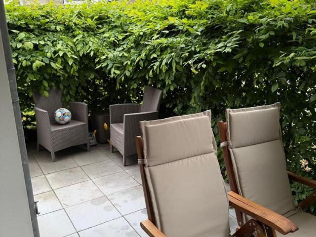 Geräumige 3 Zimmerwohnung mit Terrasse und Stellplatz in Wandsbek!