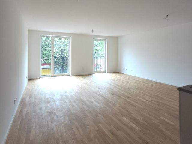 Geräumige 3 Zimmerwohnung mit Terrasse, Loggia und Stellplatz in Bahrenfeld!