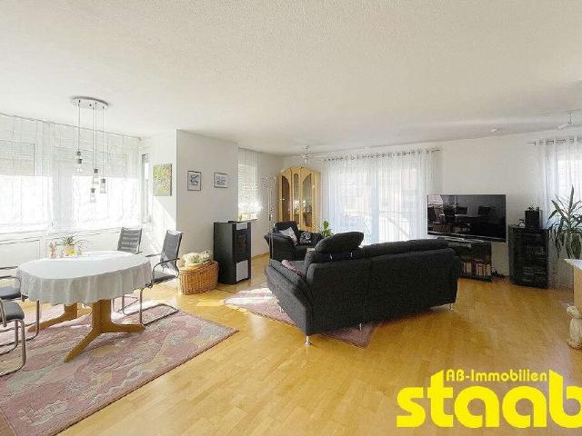 GERÄUMIGE 3 ZIMMERWOHNUNG MIT ZWEI BALKONEN UND AUFZUG * RUHIGE LAGE AB/DAMM