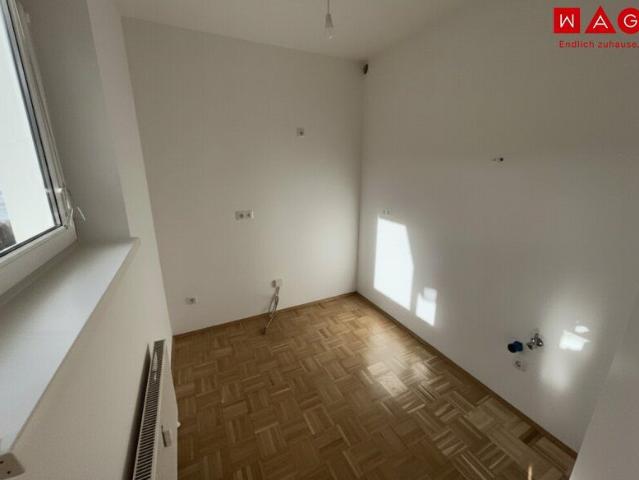 Geräumige 3 Zimmerwohnung mit Balkon!