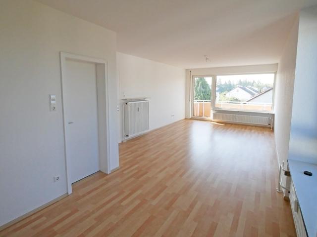 Geräumige 3 Zimmerwohnung mit Süd Balkon, Tageslichtbad und Keller