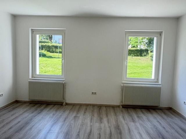 geräumige 3 Zimmerwohnung im Erdgeschoss mit Balkon