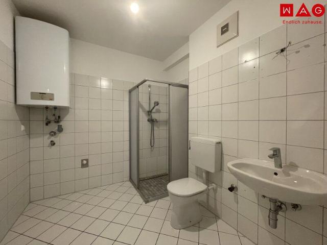 3 Zimmerwohnung im Grünen mit Balkon und inkl. Parkplatz