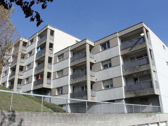 Geräumige 3½ Zimmer Durchgangswohnung mit herrlichem Ausblick!