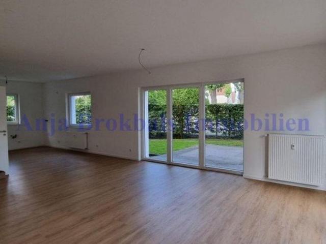 Geräumige 3 Zimmer Mietwohnung im Erdgeschoss mit Garten