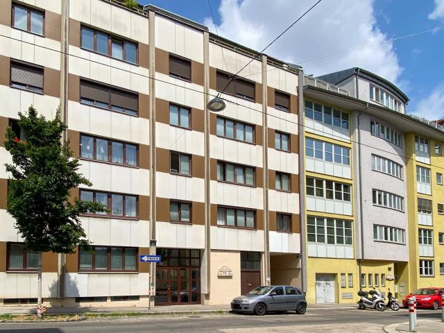 Geräumige 3 Zimmer Wohnung im 4.OG