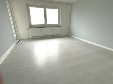 Geräumige 3 Zimmer Wohnung in zentraler Lage