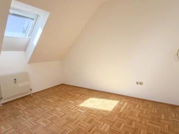 Geräumige 3 Zimmer Wohnung in ausgezeichneter Lage nahe dem Hauptplatz