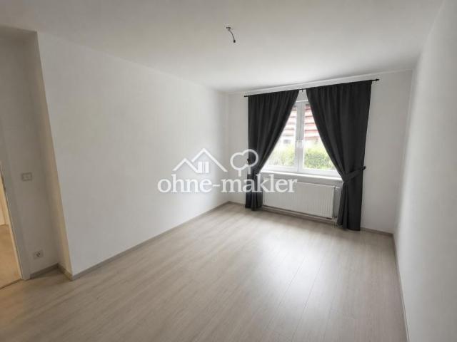 geräumige 3 Zimmer Wohnung mit Balkon und TG