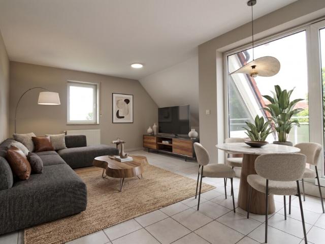 Geräumige 3 Zimmer Wohnung mit Balkon und Garage in Hüttenfeld Lampertheim