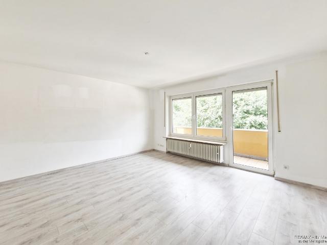 Geräumige 3 Zimmer Wohnung mit Balkon